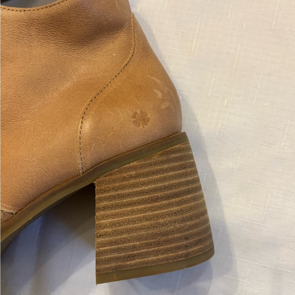 Lucky Brand Tan Heeled Boots - Picture 6 of 7